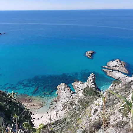 La Scialuppa * Capo Vaticano